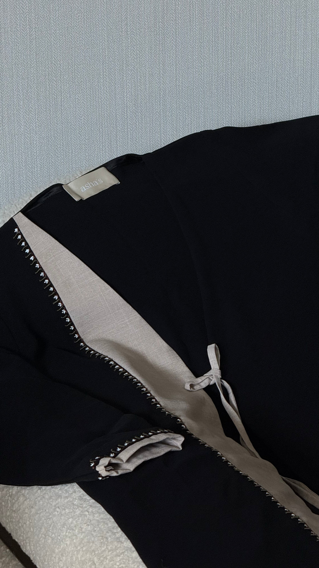 Black Contrast-Edge Abaya