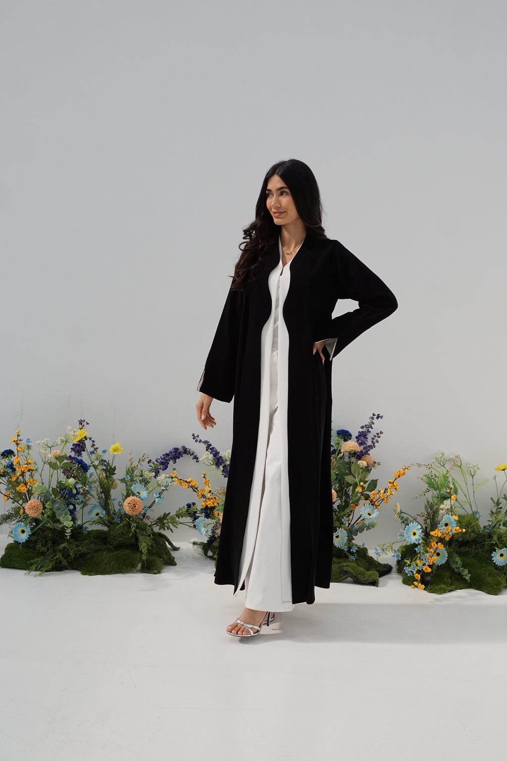 Black And White Contrast Abaya