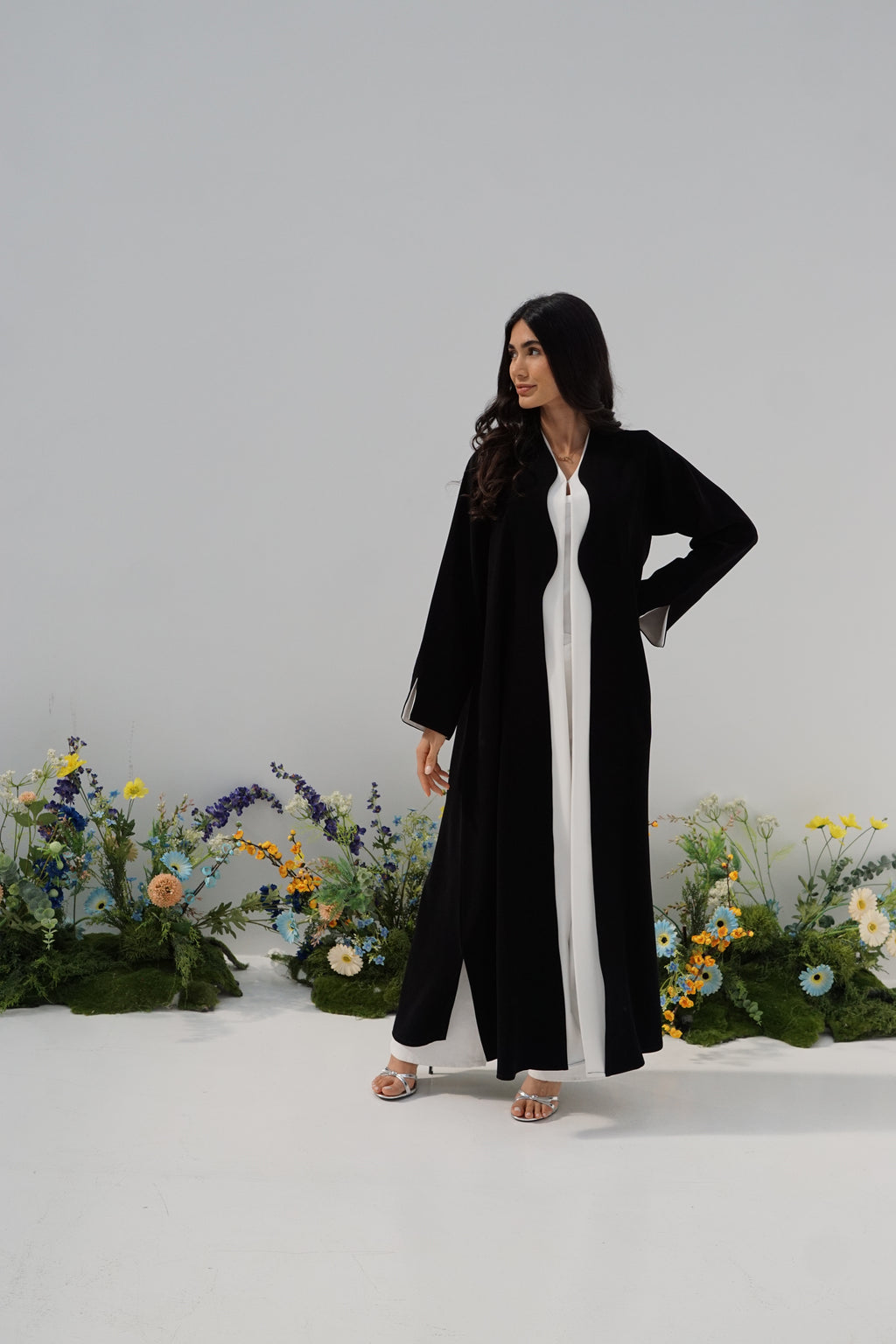Black And White Contrast Abaya